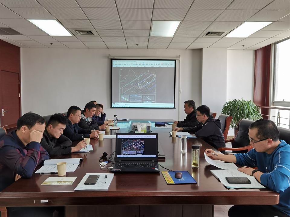 鲲鹏公司：鲲鹏公司生产科开展专题学习会议（薛皛皛）1.jpg