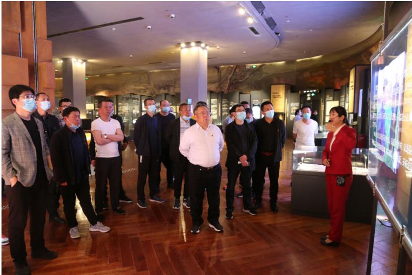 1620952636900735.jpg 1620952636900735.jpg