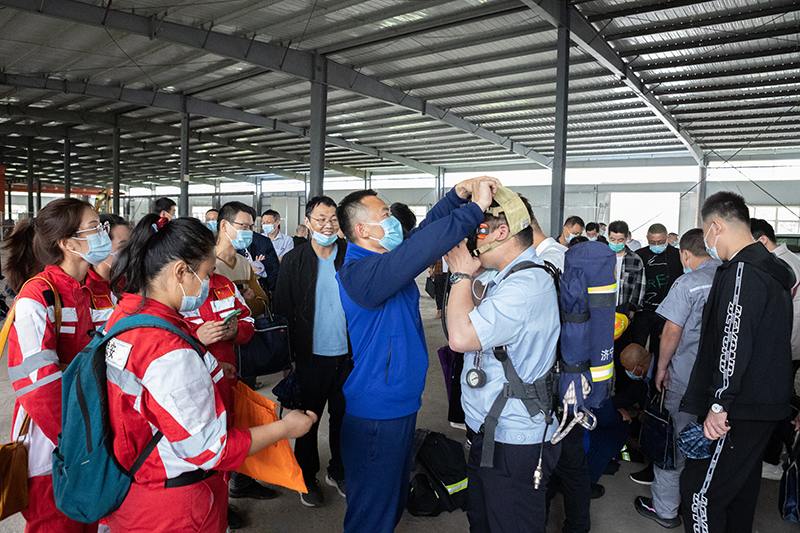 1651766148274398.jpg 致远教育举办消防与应急处置专题培训班 (2).jpg