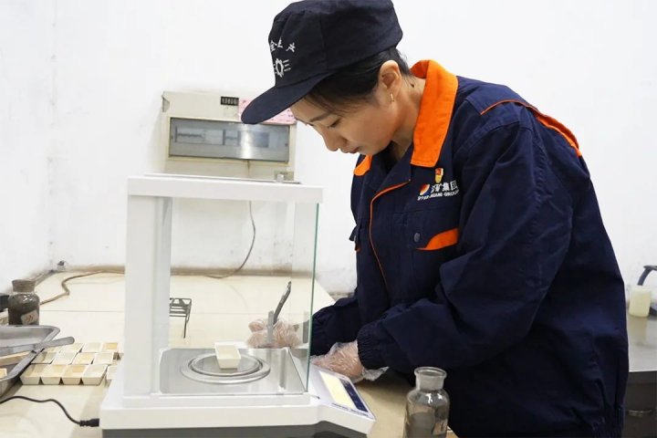 劳动者说丨孔令媛：“小荷才露尖尖角”，前进路上不停步