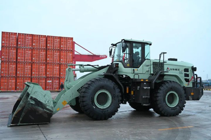 绿色智能！跃进港“电动装载机”提质增效获好评