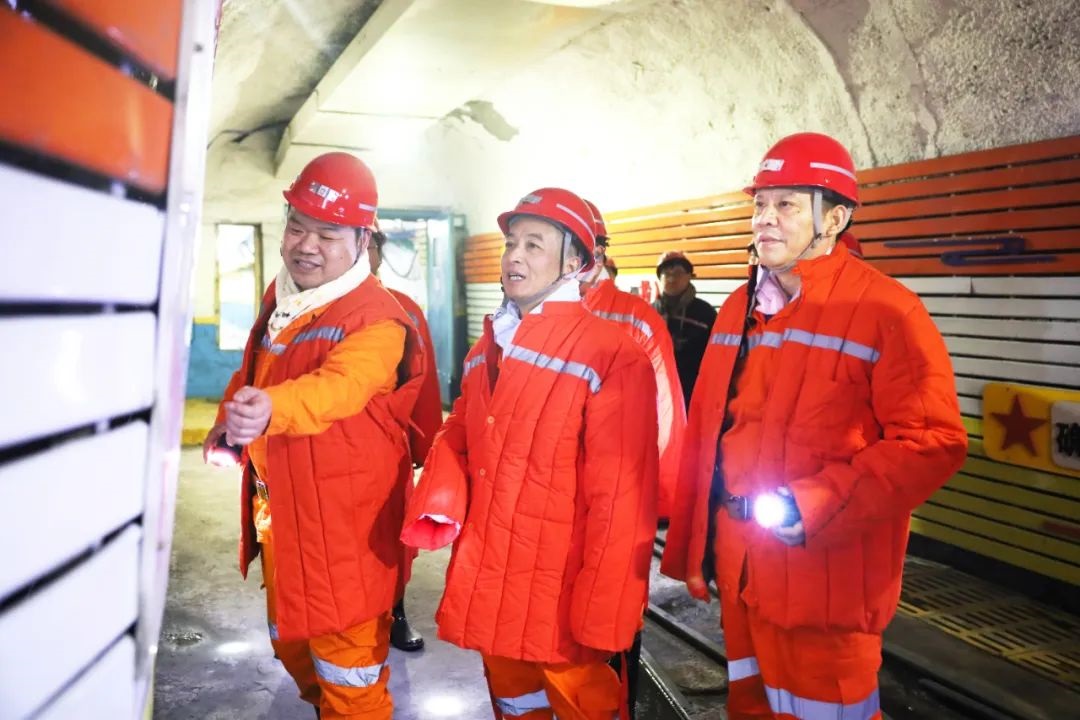 1709186607812224.jpg 640003.jpg