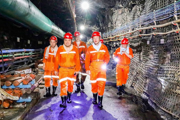 王崇景到金桥煤矿督导检查安全生产工作