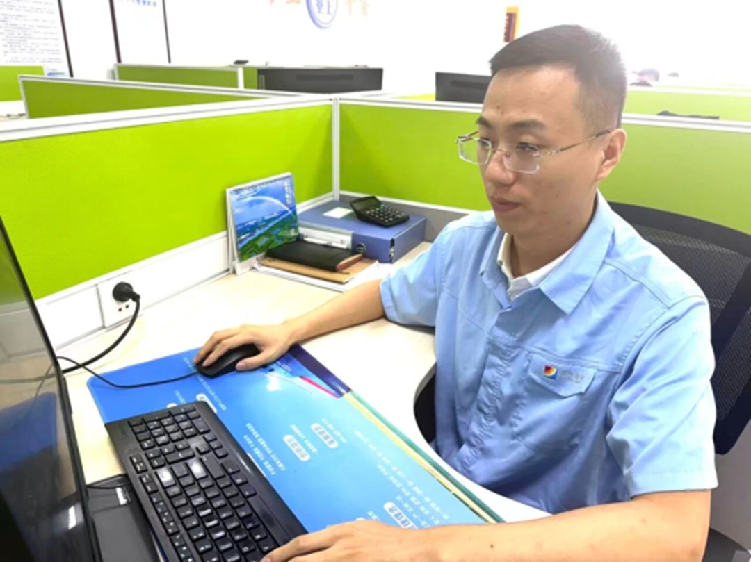 1759033802812396.jpg 01.jpg