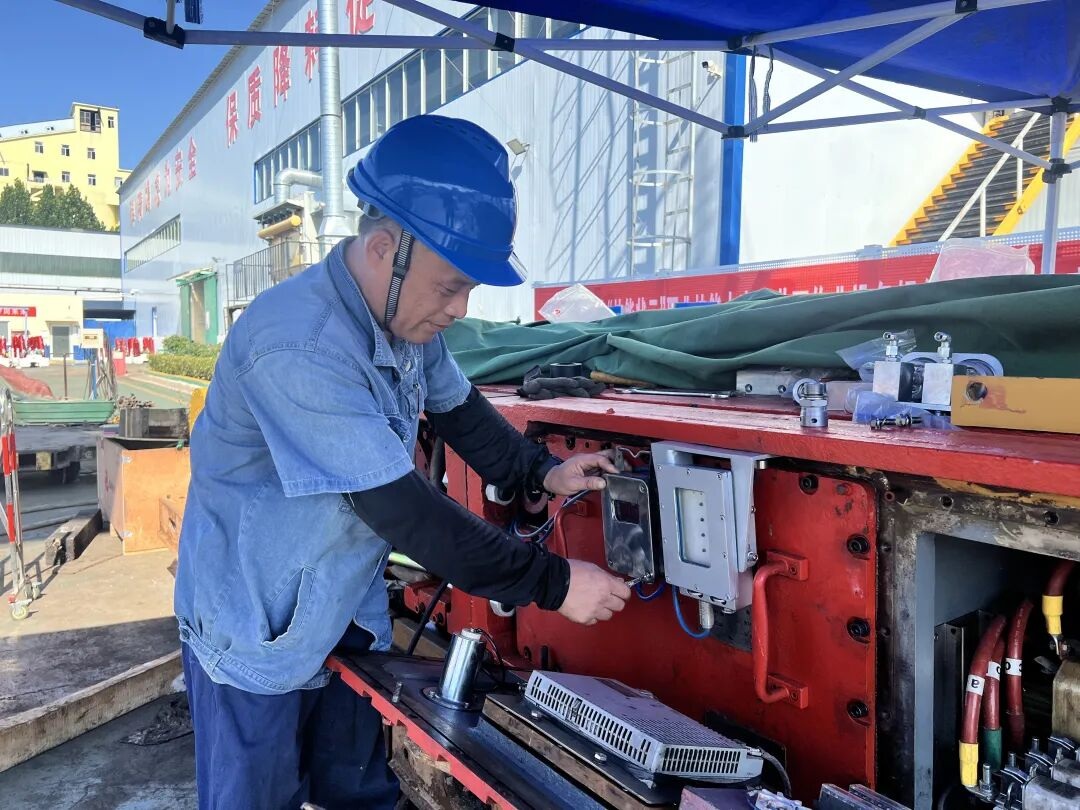 1759888012564103.jpg 002.jpg