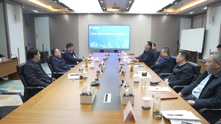 市领导到开云官网登录入口 www.kaiyun.com
调研指导