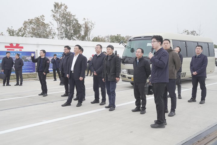 浙江省交通运输厅领导到开云官网登录入口 www.kaiyun.com
调研交流