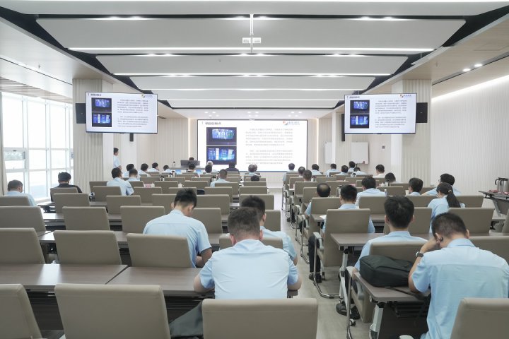开云官网登录入口 www.kaiyun.com
召开年度科技创新成果评审会